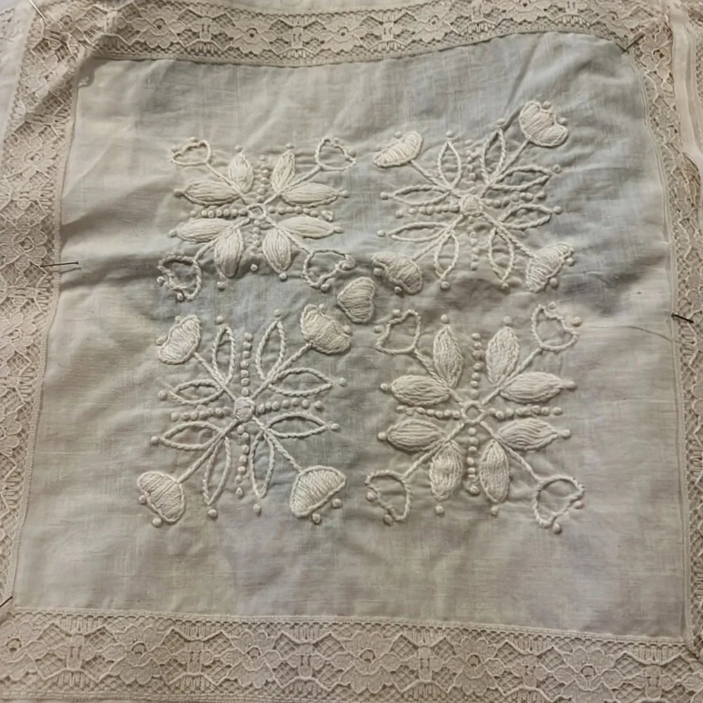 Lot 6 Antique Elegant Cream Embroidered Quilt squares